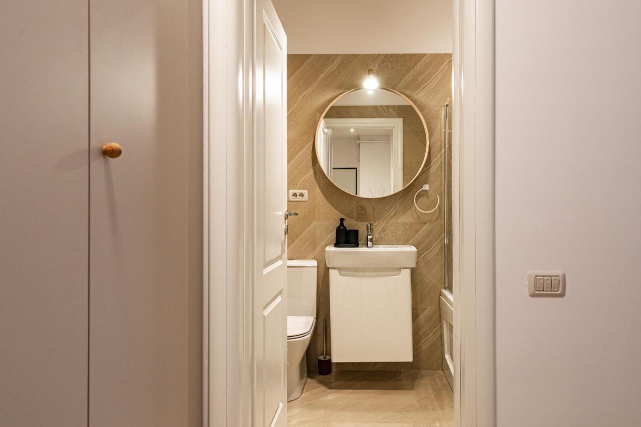 Central Spacious Apartment 506 Bucharest Exterior photo