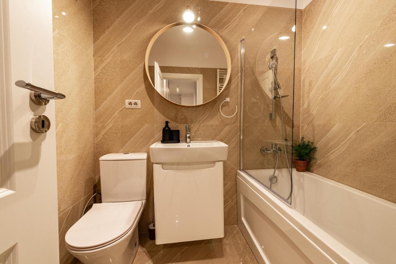 Central Spacious Apartment 506 Bucharest Exterior photo